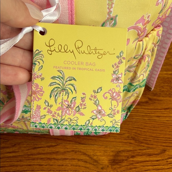 NWT Lilly Pulitzer Tropical Oasis Large Cooler Bag Canvas Tote w/ Matching Pouch - Picture 14 of 16